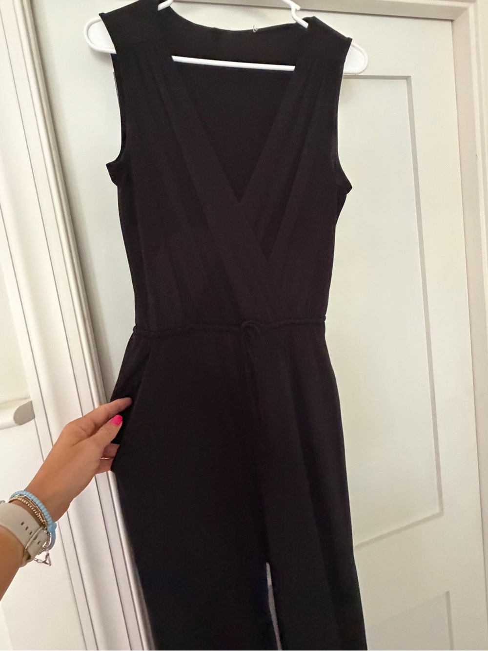 Sleeveless Black V-Neck Jumpsuit